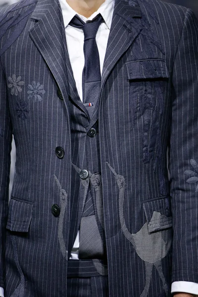 Look 50